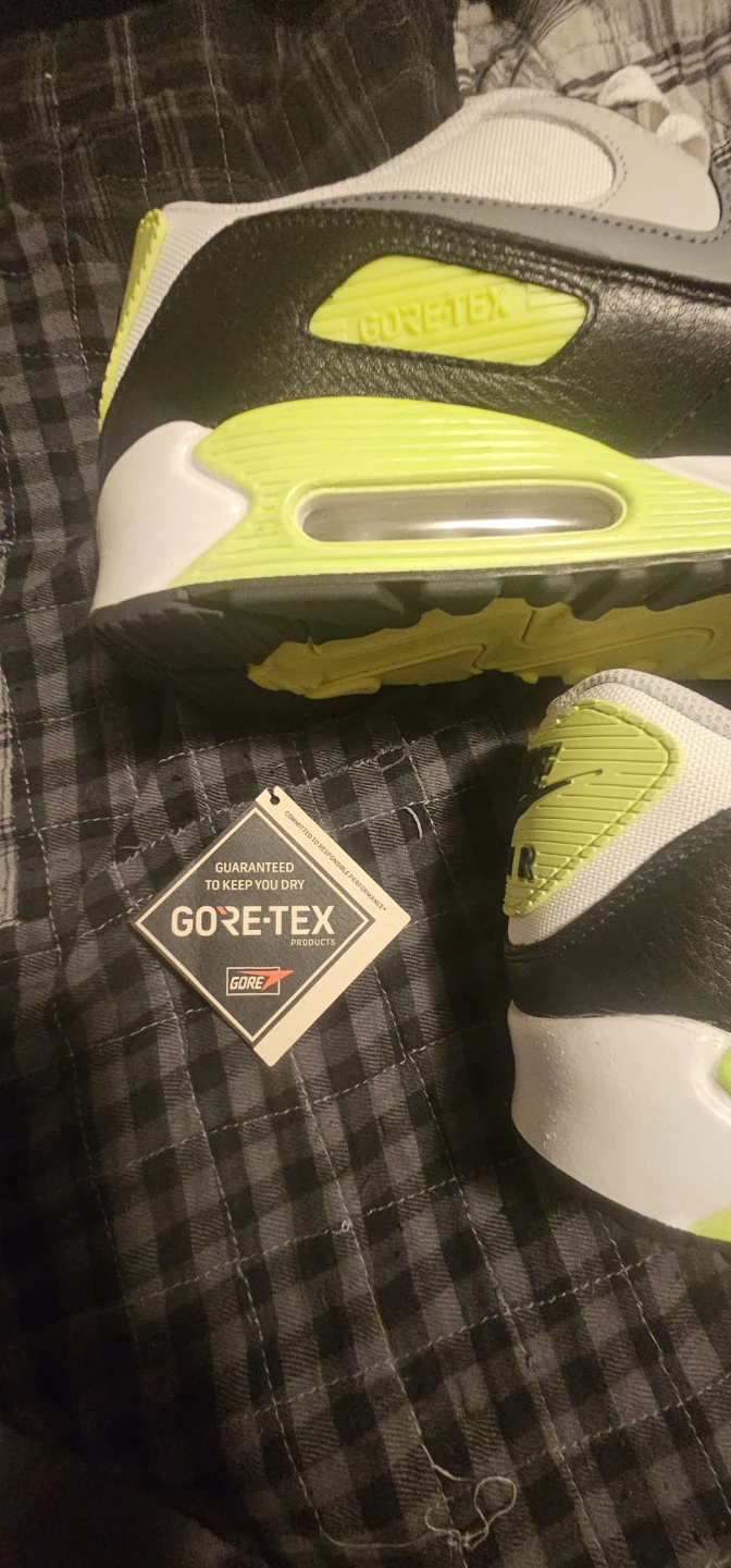 Nike Air Max 90 Gore-Tex Men's Shoes - photo 2