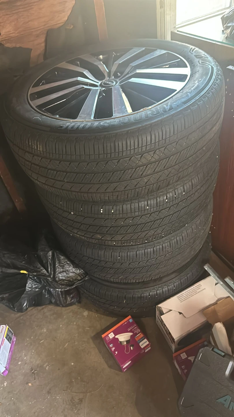 Nissan Alloy Wheel with Bridgestone Tire - photo 2