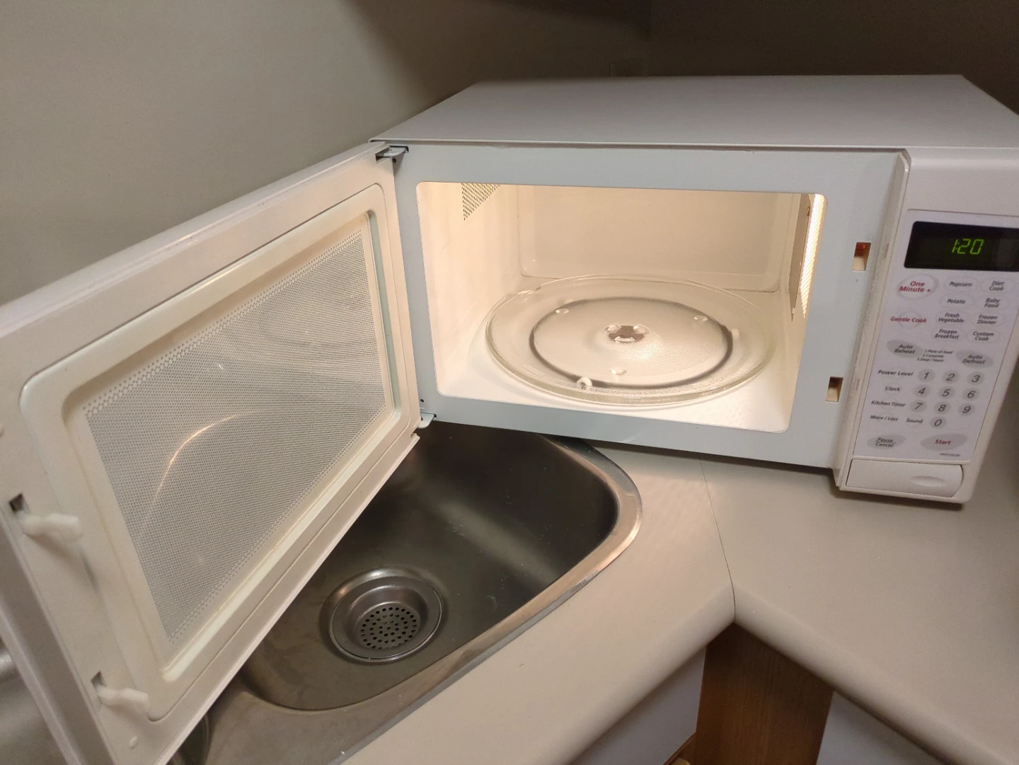 Samsung Microwave Oven (1.0 cu ft, 1,000 Watt) - photo 2