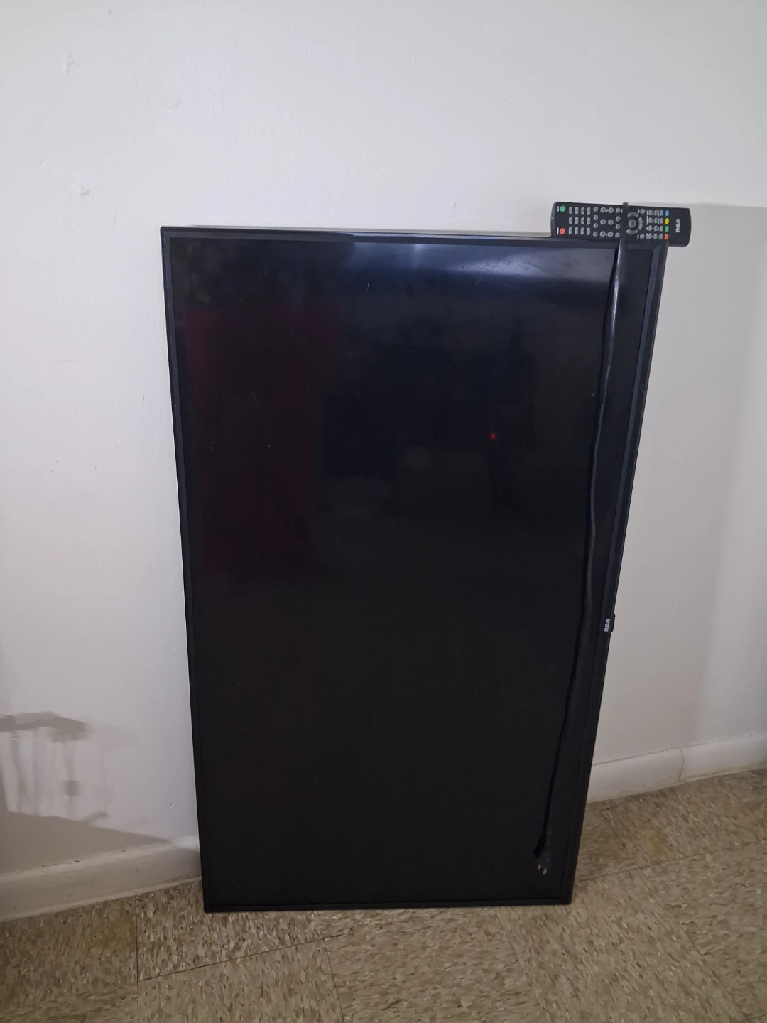 RCA Flat Screen TV with Remote