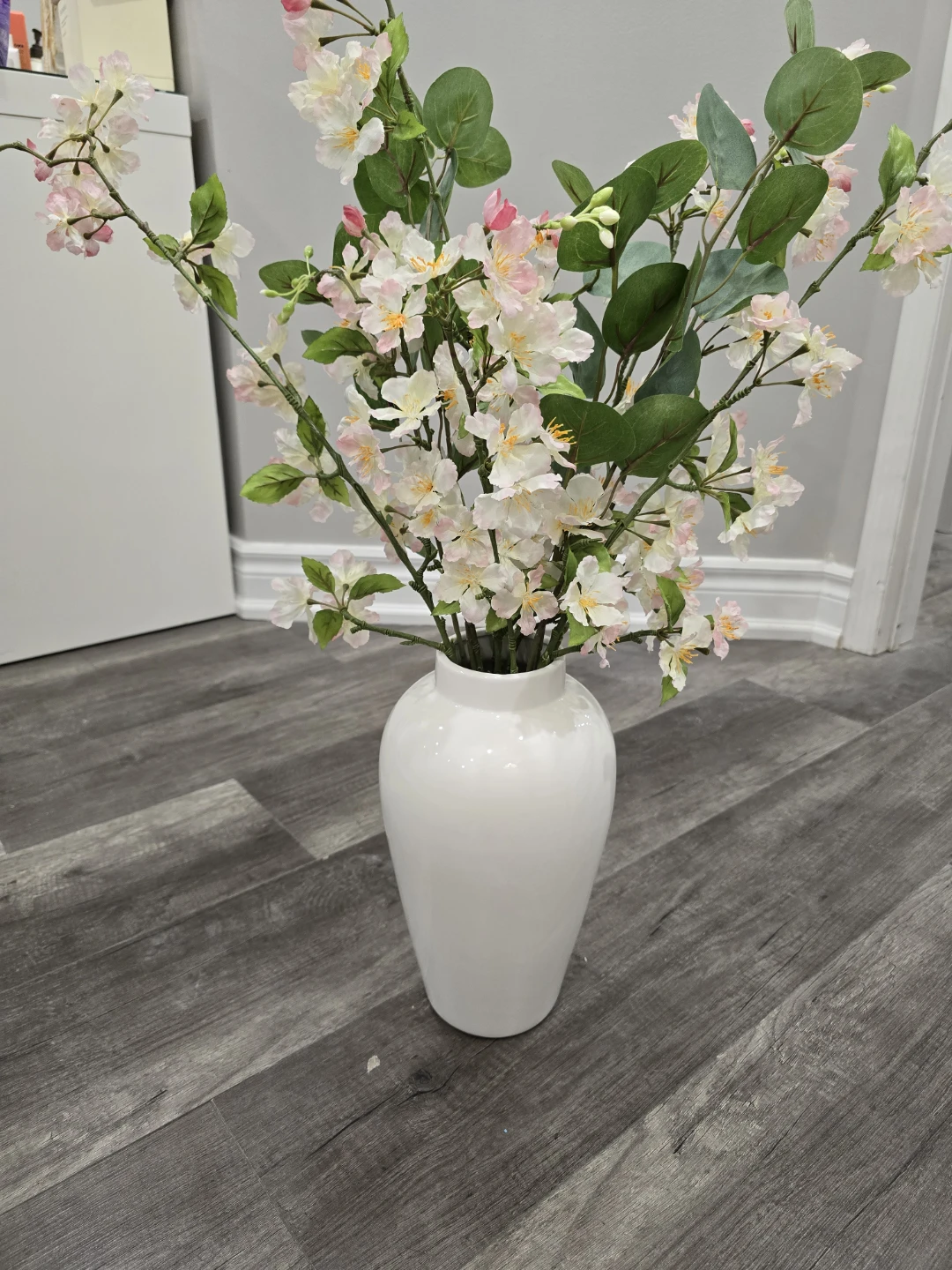 White Ceramic Vase with Artificial Flowers - photo 2