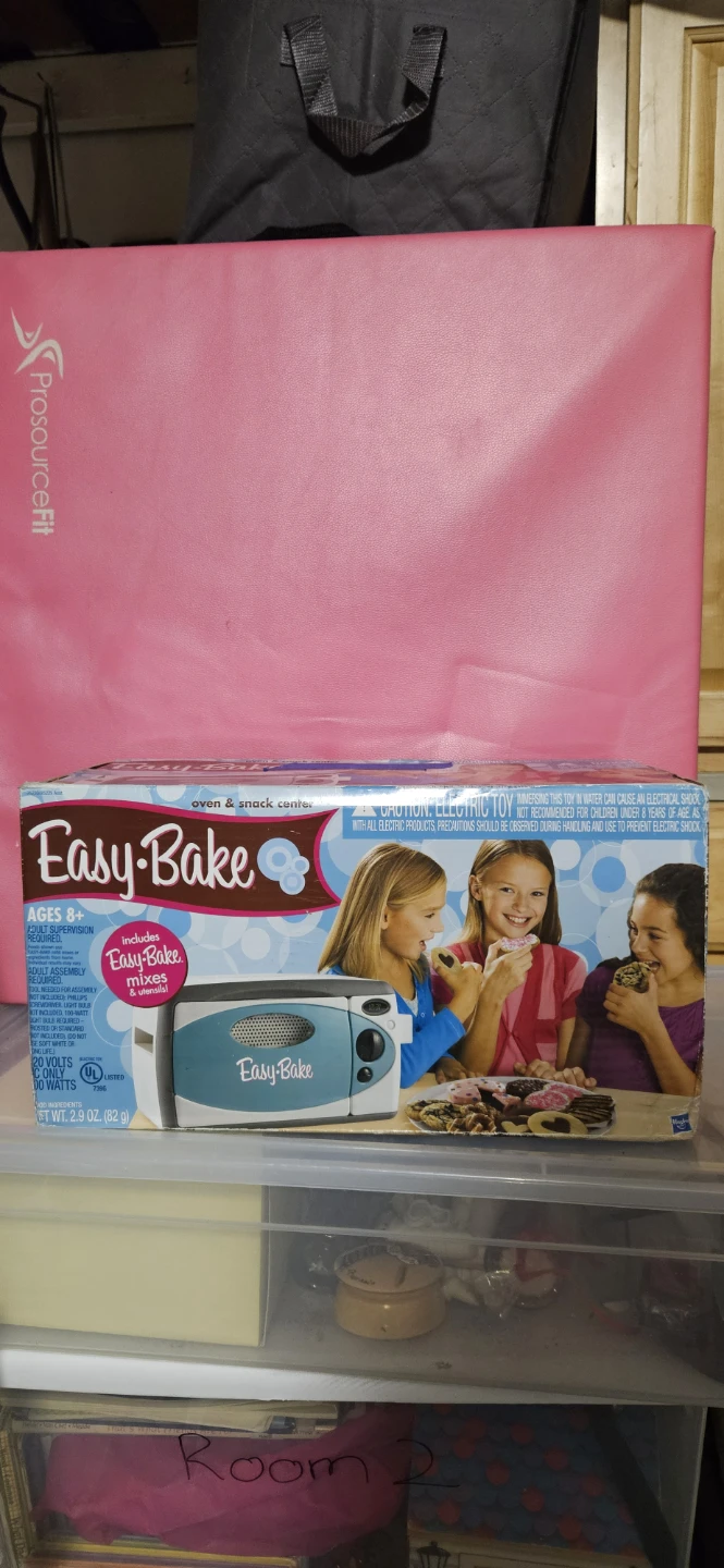 Hasbro Easy-Bake & Snack Center in Pistachio color wave. New. - photo 2