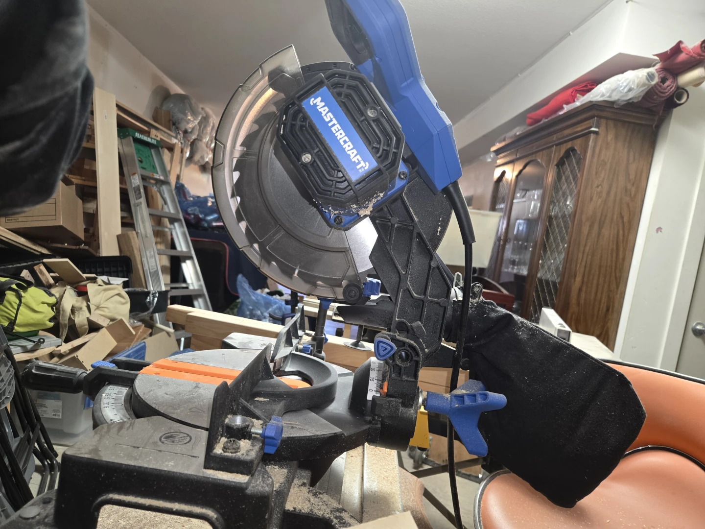 Mastercraft 10" Compound Mitre Saw - photo 2