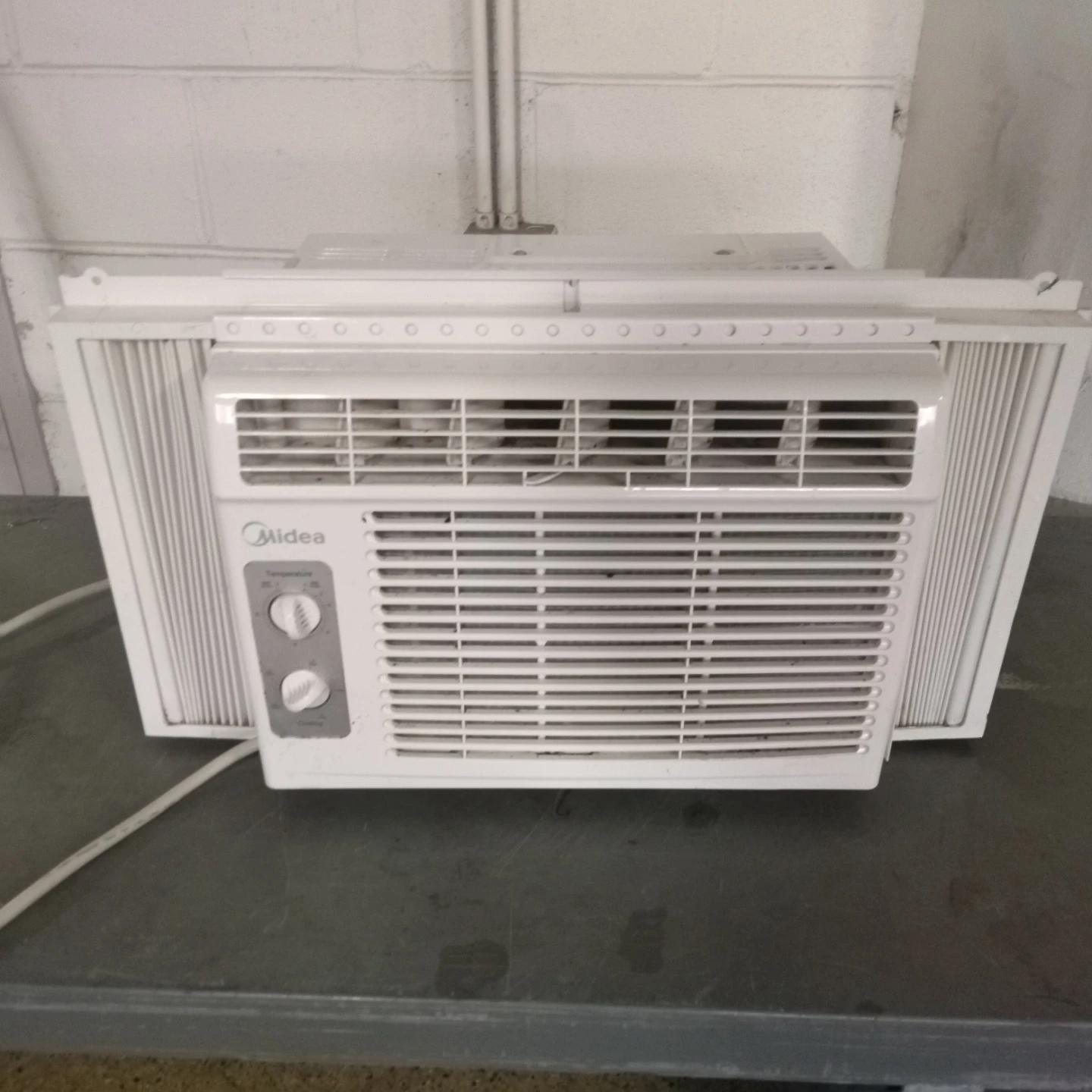 AC EXELENT CONDITION 5000 BTU