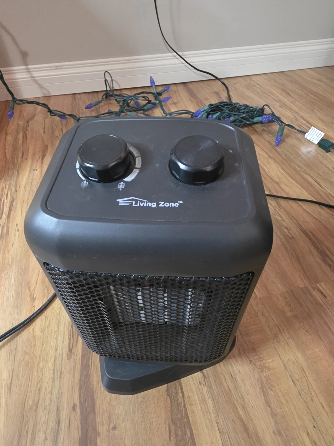 Living Zone Portable Ceramic Heater - photo 2