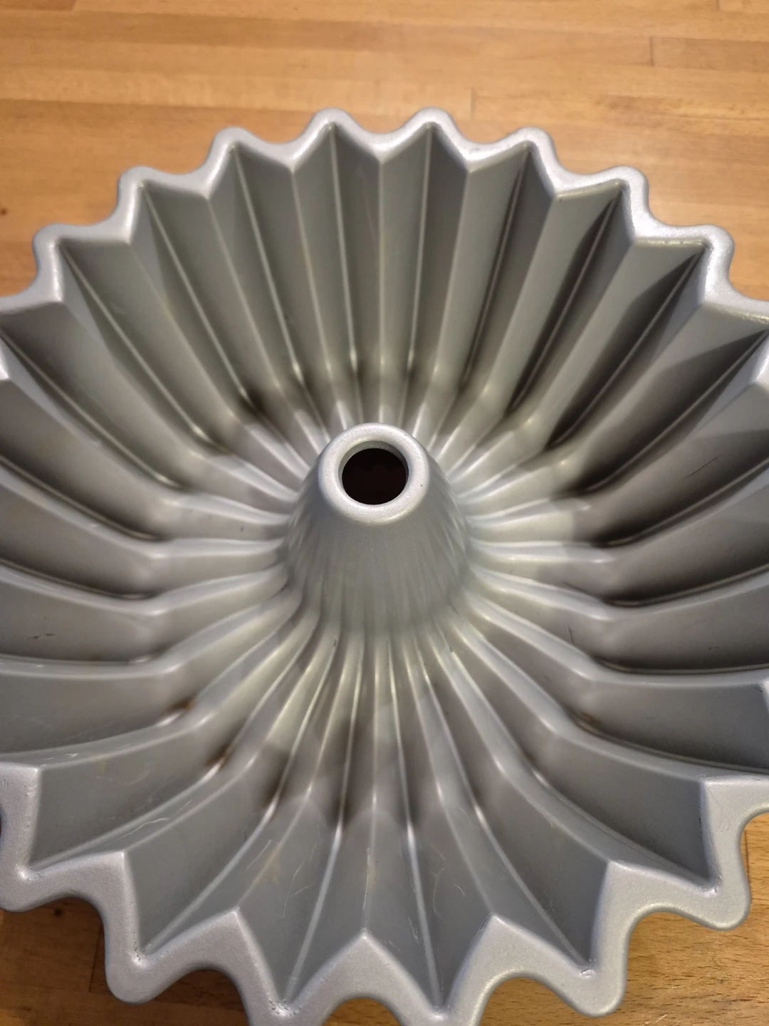 Nordic Ware Bundt Cake Pan - 10 cup - photo 4