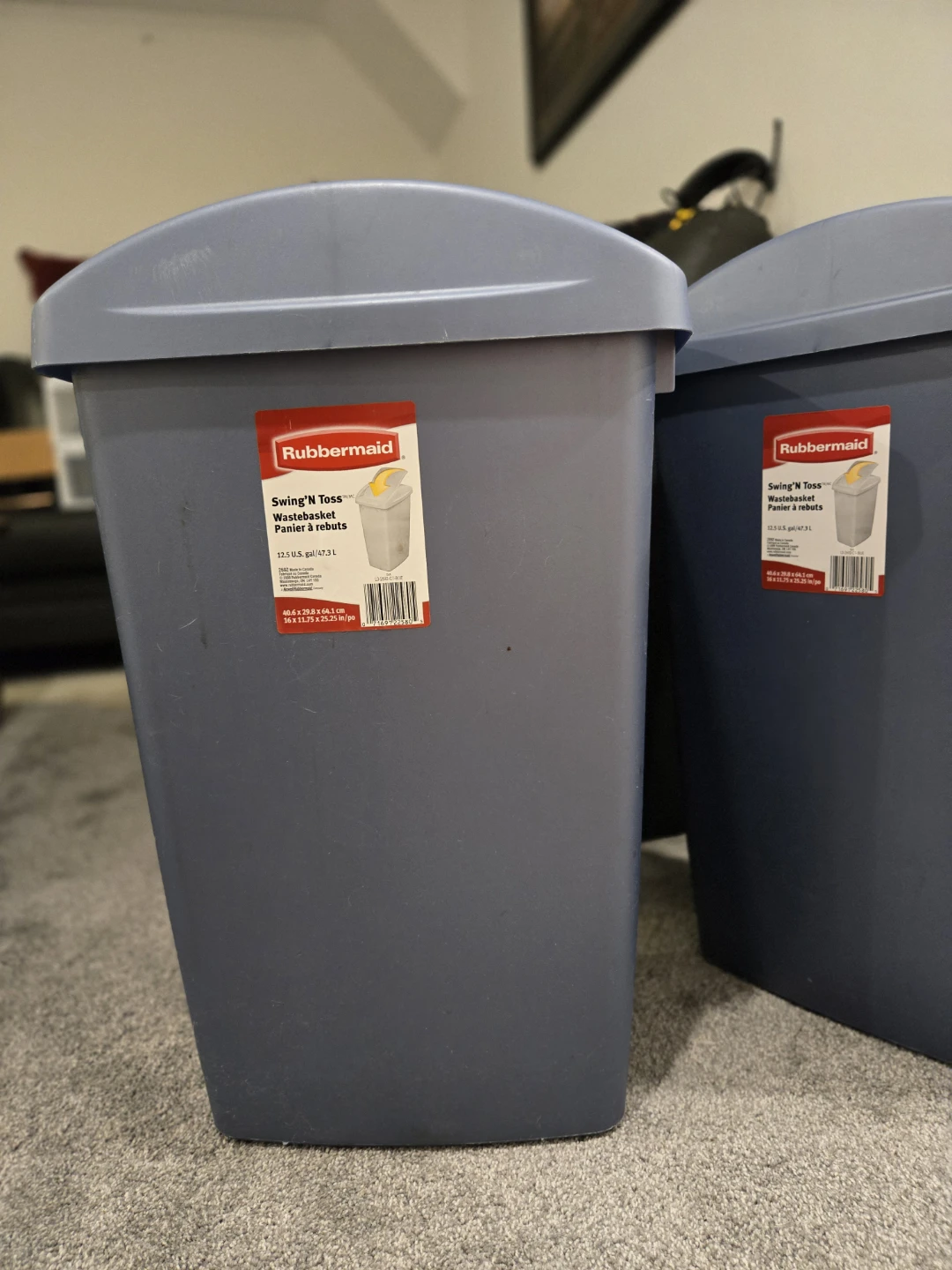 Rubbermaid Swing'N Toss Wastebasket - Blue
