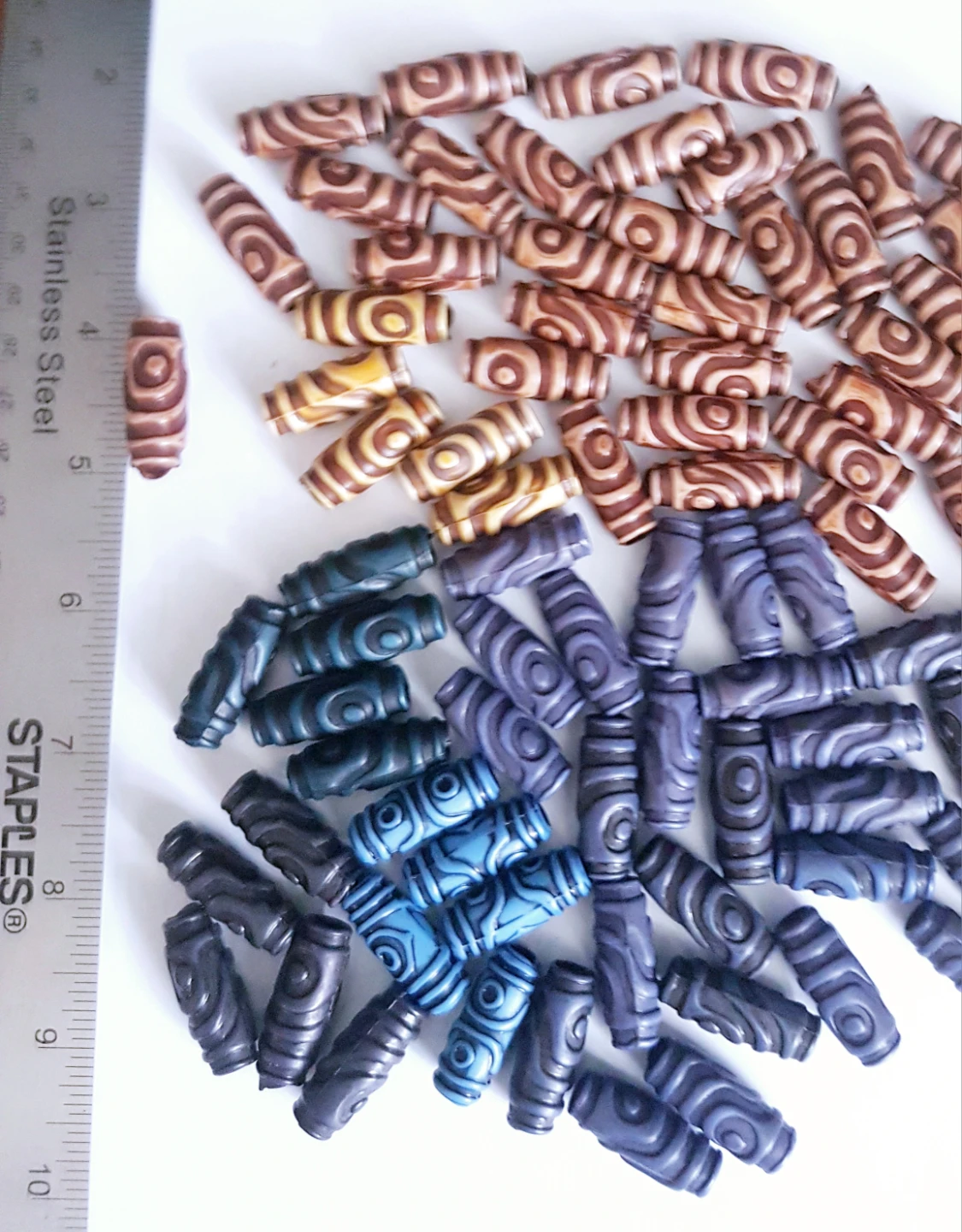 Mixed lot of 70 of large beads