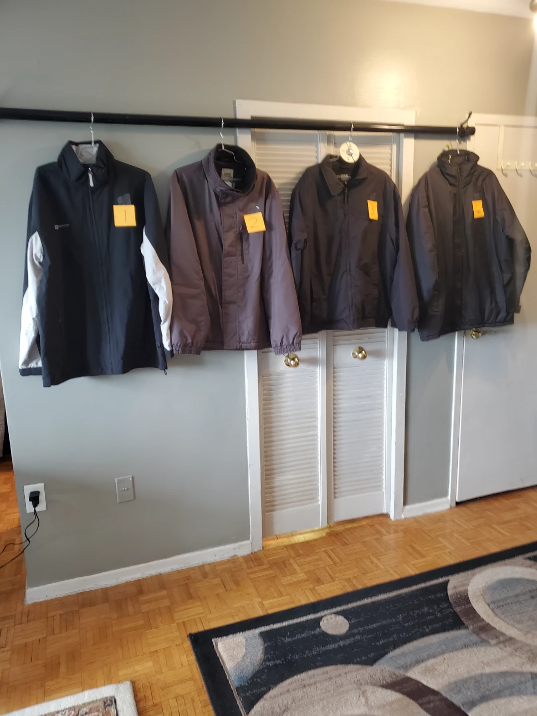 Men's  / Women's Winter Jackets all size - photo 4