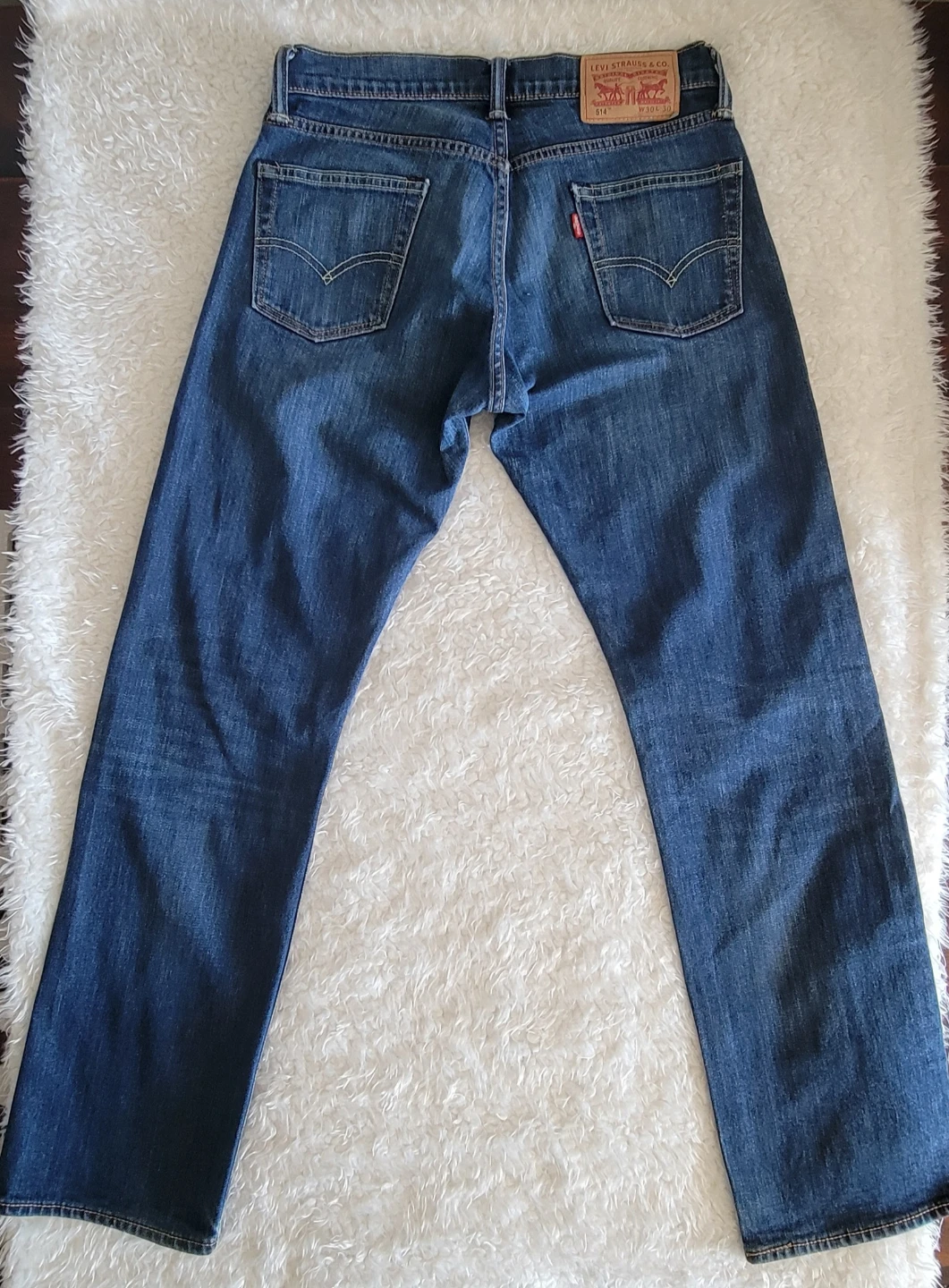 EUC Levi's 514 Straight Fit Jeans - photo 2