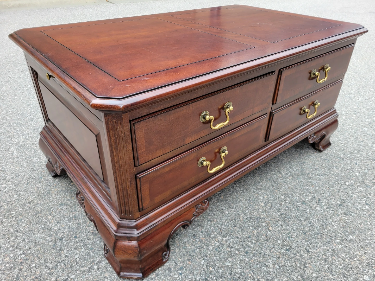 Beautiful Solid Wood Executive Coffee Table w/ Pull-Out Trays - photo 2