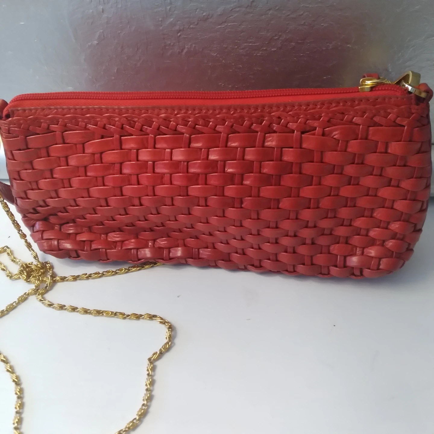 Red Woven Leather Clutch Bag with Chain Strap - photo 4
