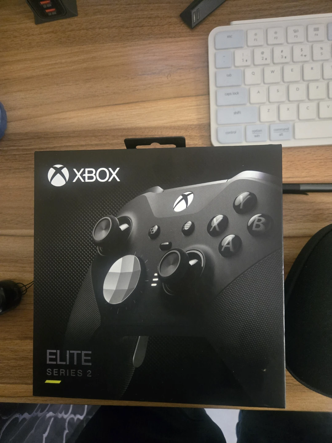 Xbox Elite Series 2 Controller - photo 3