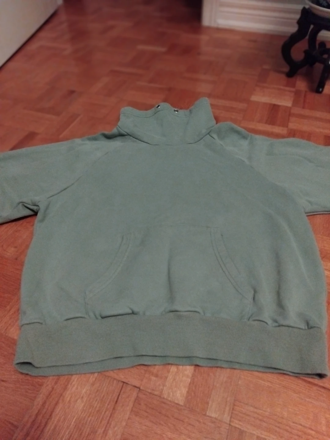Green Pullover Sweatshirt with High Neck