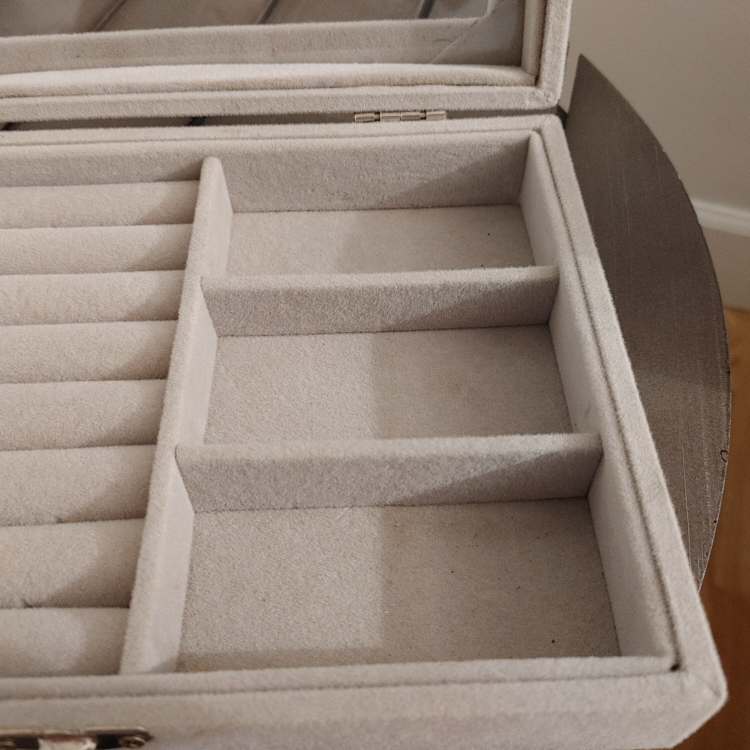 Jewellery Box with Glass Lid - photo 5