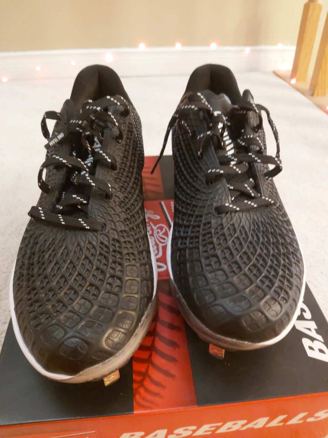 NEW Women's Size 10 Under Armour Softball Cleats - photo 4