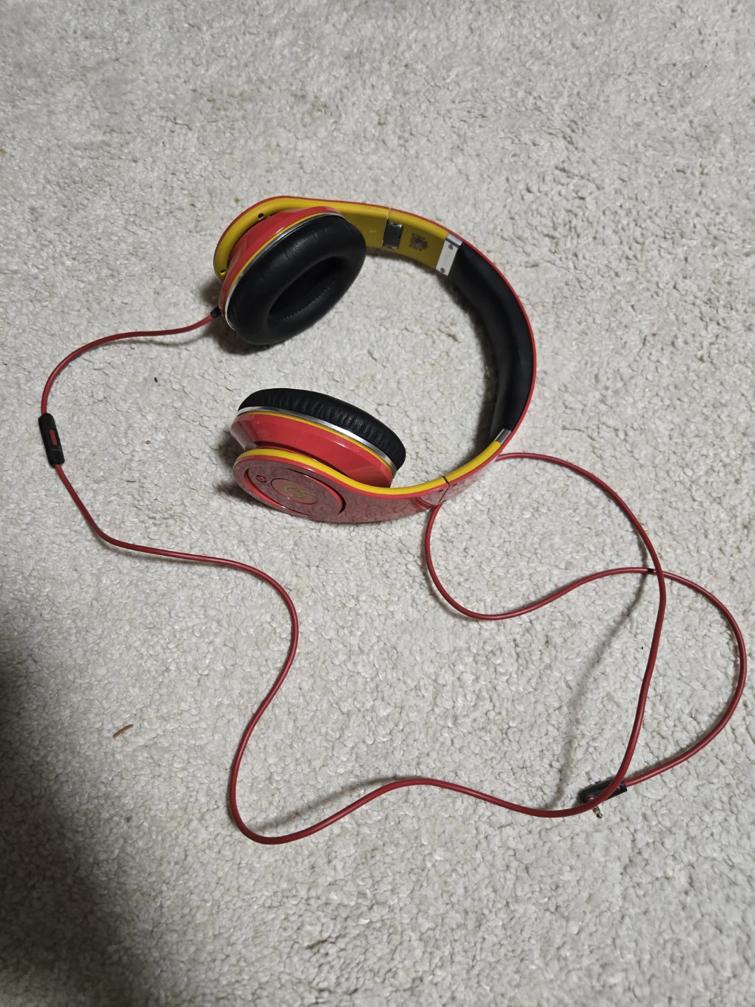 Beats by Dre Headphones - Red/Yellow