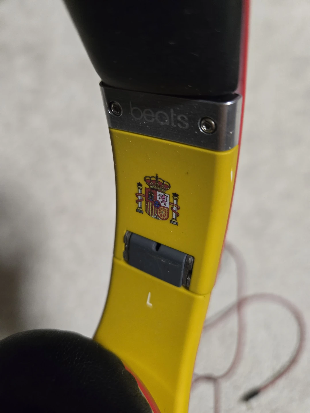 Beats by Dre Headphones - Red/Yellow - photo 2