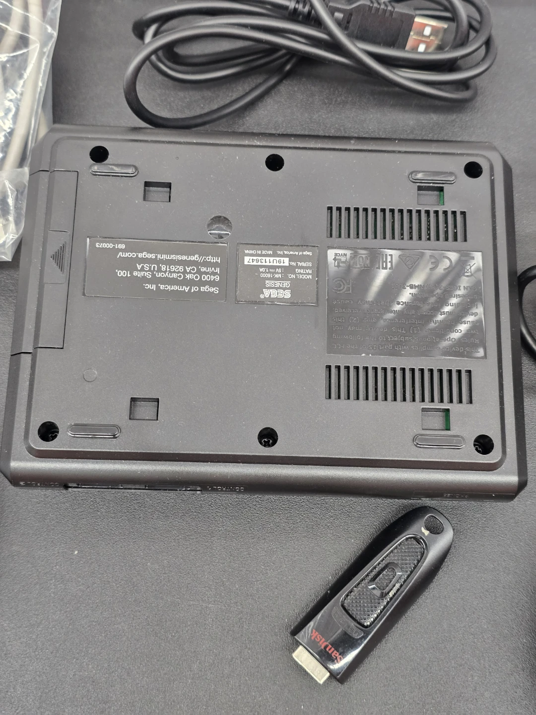 Sega Genesis Console Bundle with Controllers - photo 5