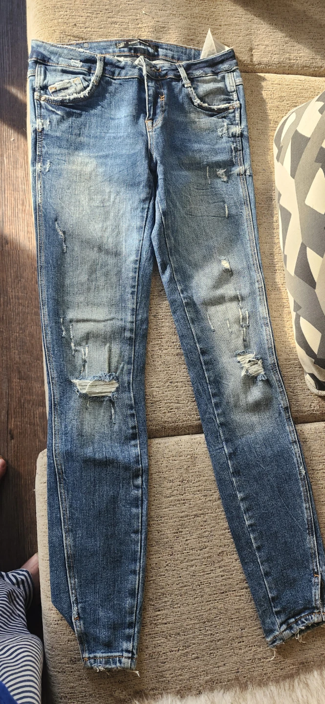 Zara Trafaluc Denimwear Ripped Jeans