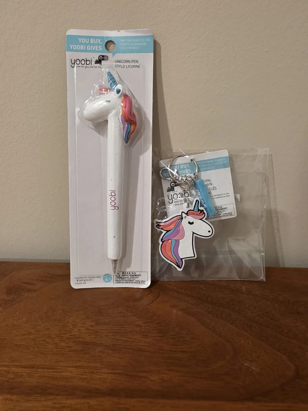 Yoobi Unicorn Pen and Keychain Set