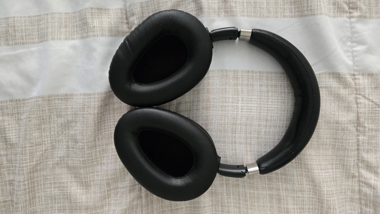 Sennheiser Wireless Headphones with noise cancellation - photo 2