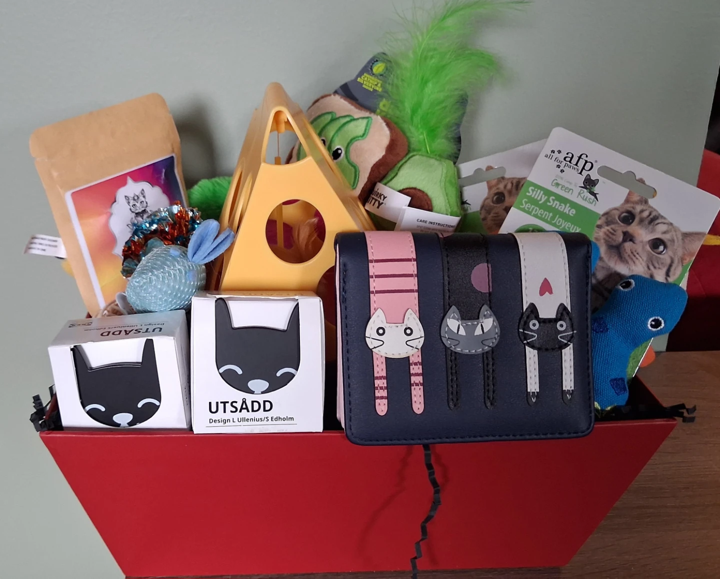 Cat Lovers Gift Basket with Various Toys and Accessories - photo 2