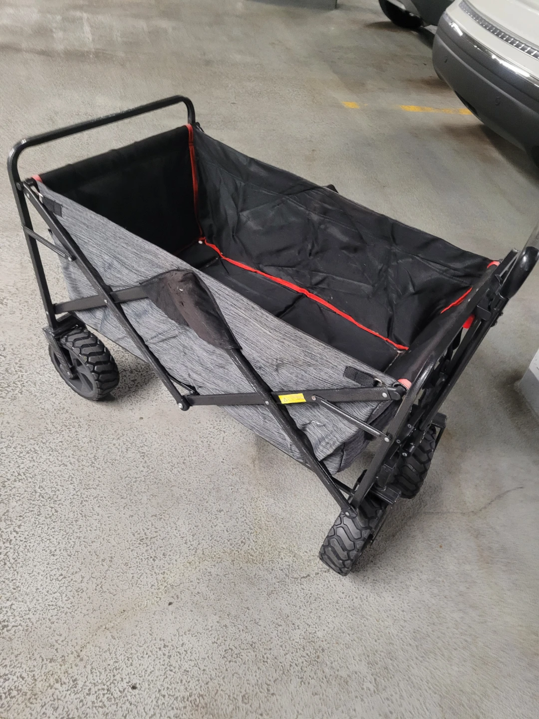 Folding Utility Wagon