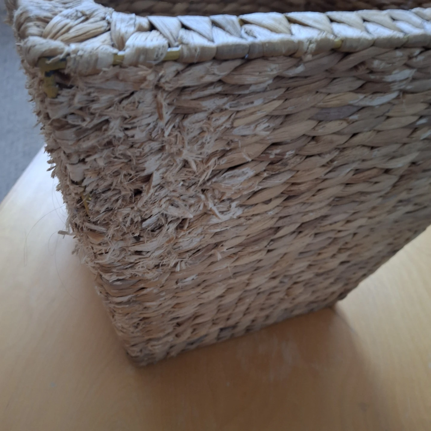 Woven Basket *some scratch defects* - photo 2