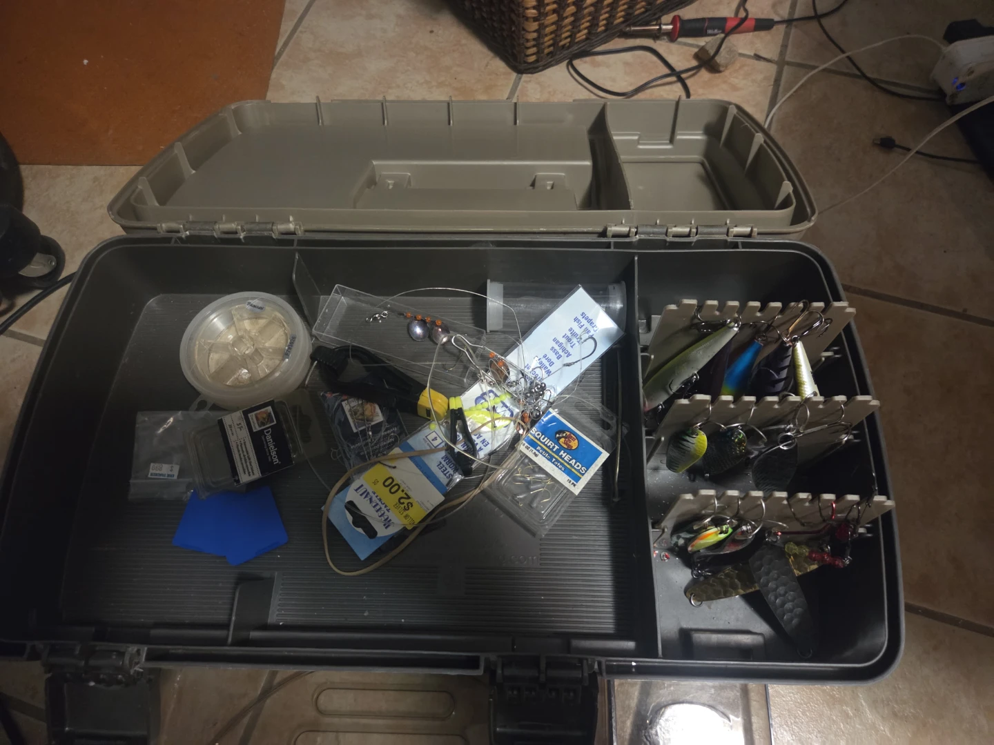 Tackle box, 4 poles, a vest full of stuff xtr tray of stuff - photo 2