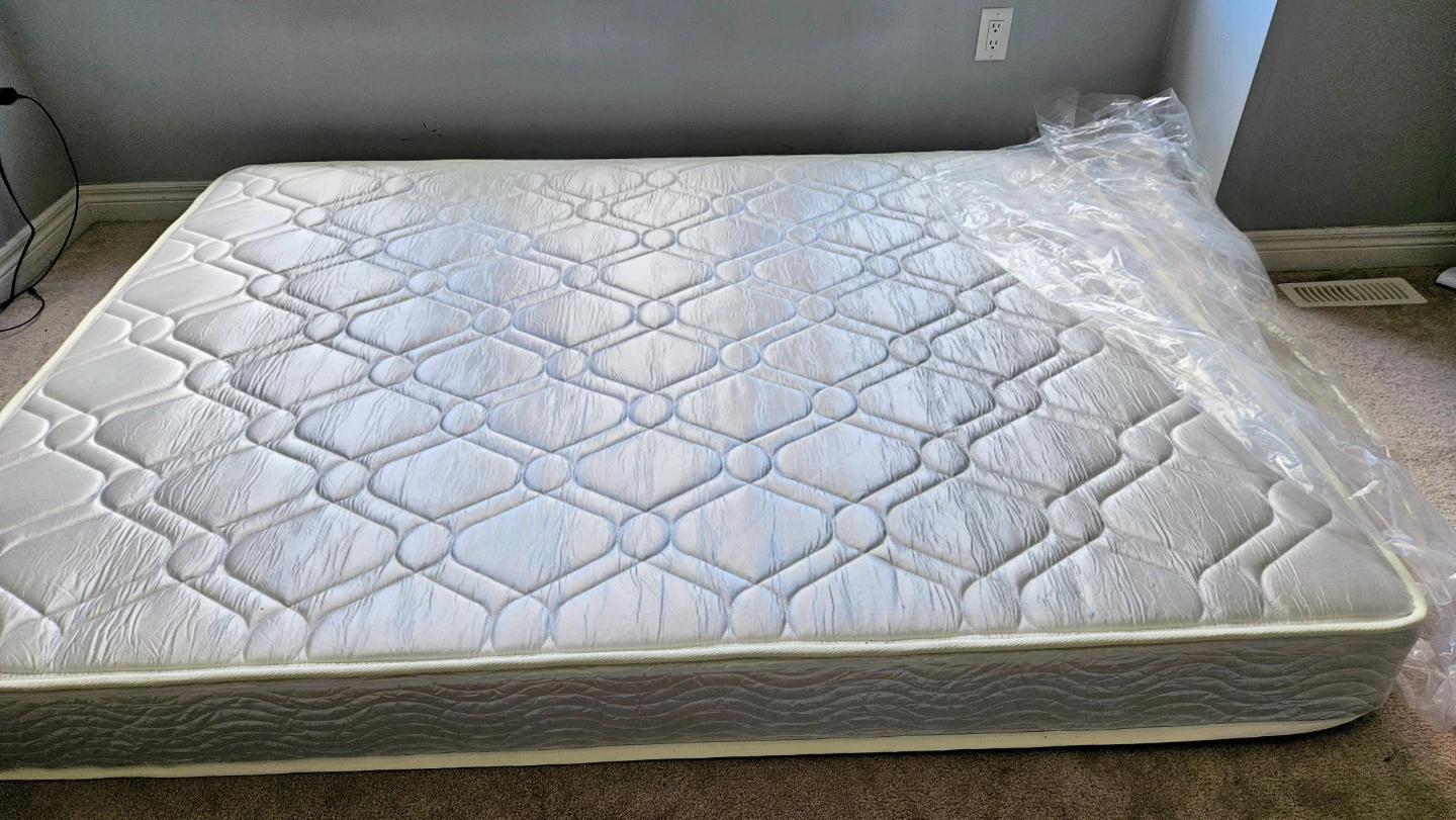 White Queen Spring Mattress - photo 2