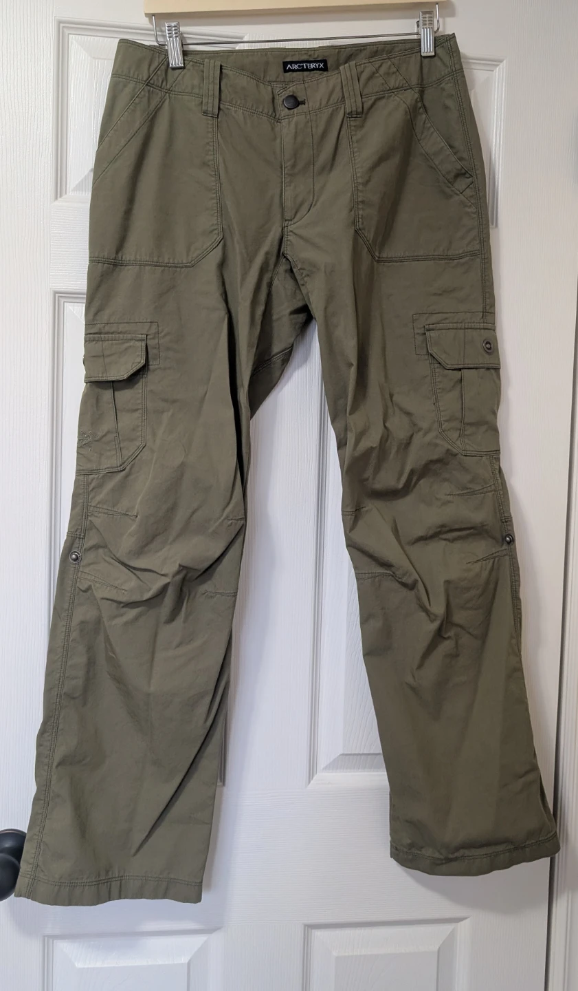Women's Arcteryx cargo pants - photo 2