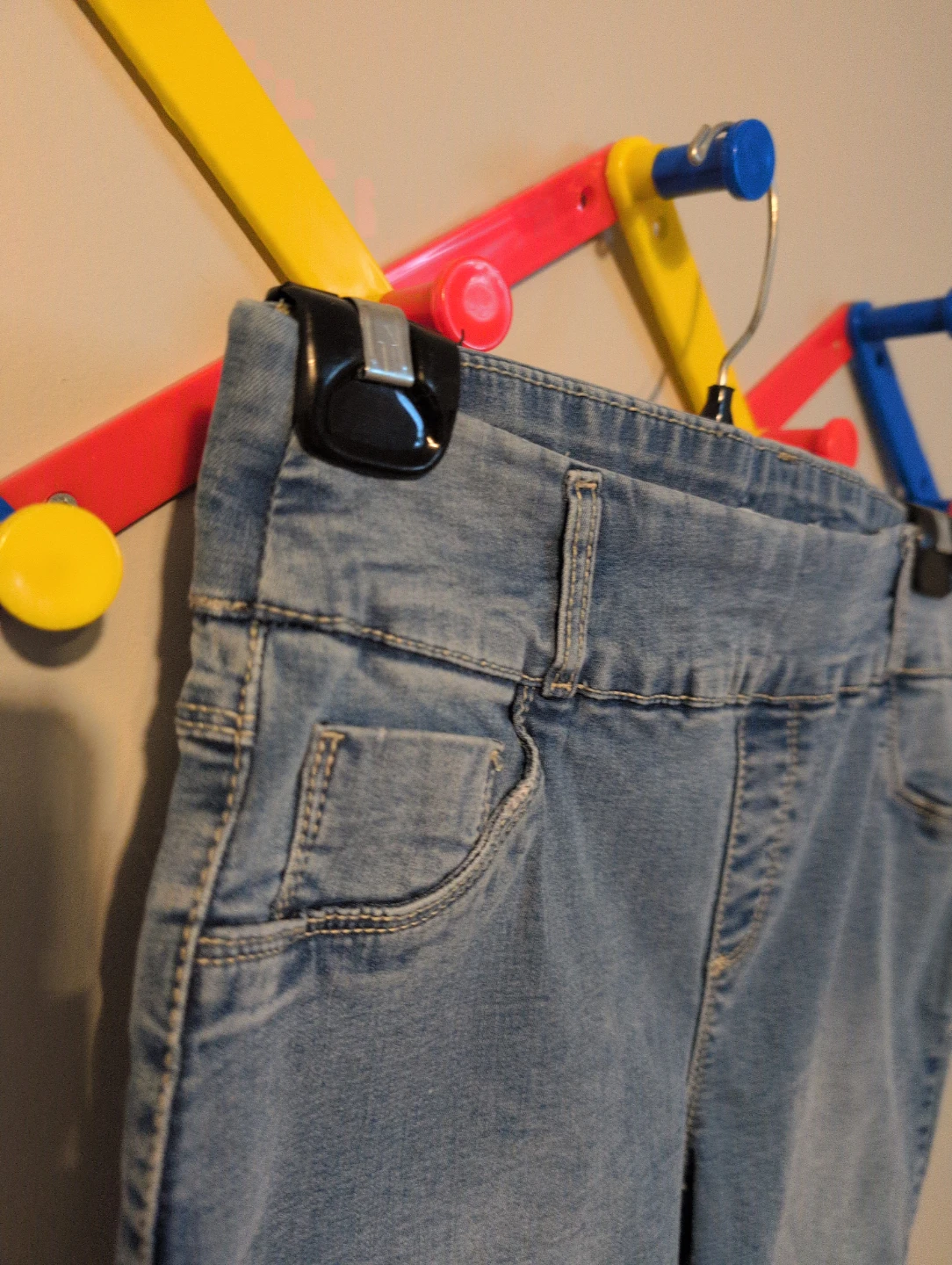 Max GoCos Blue Denim Capris - photo 2