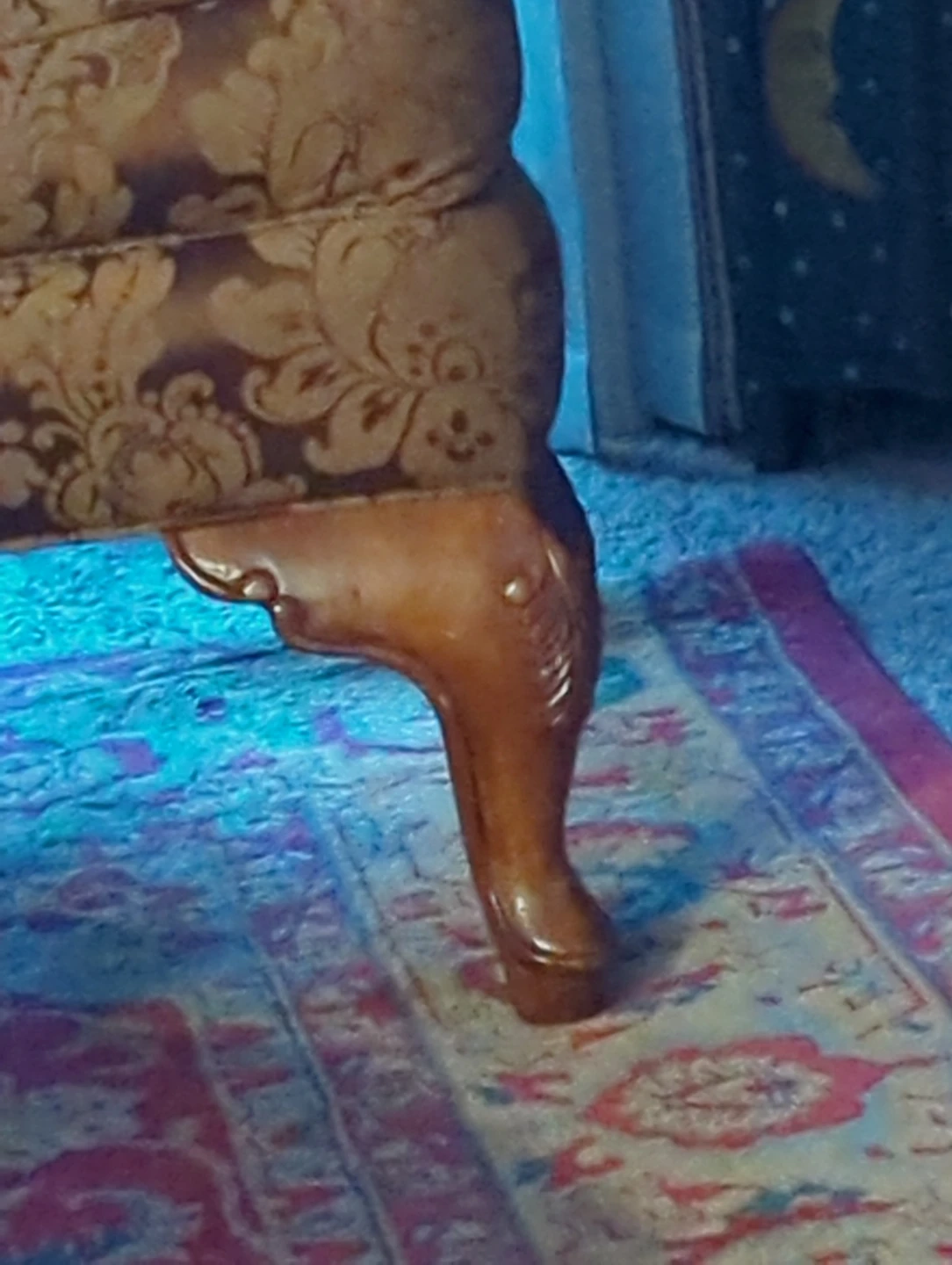 Antique style Living Room Chair. - photo 3