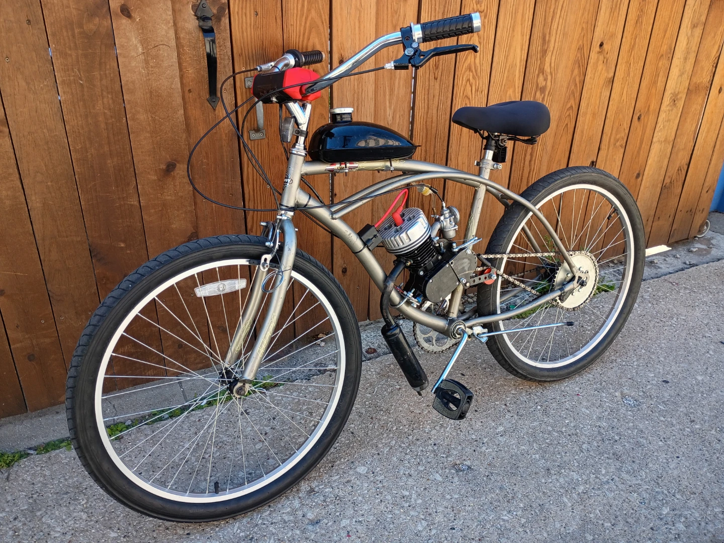 110 CC Motorized Huffy Beach Cruiser