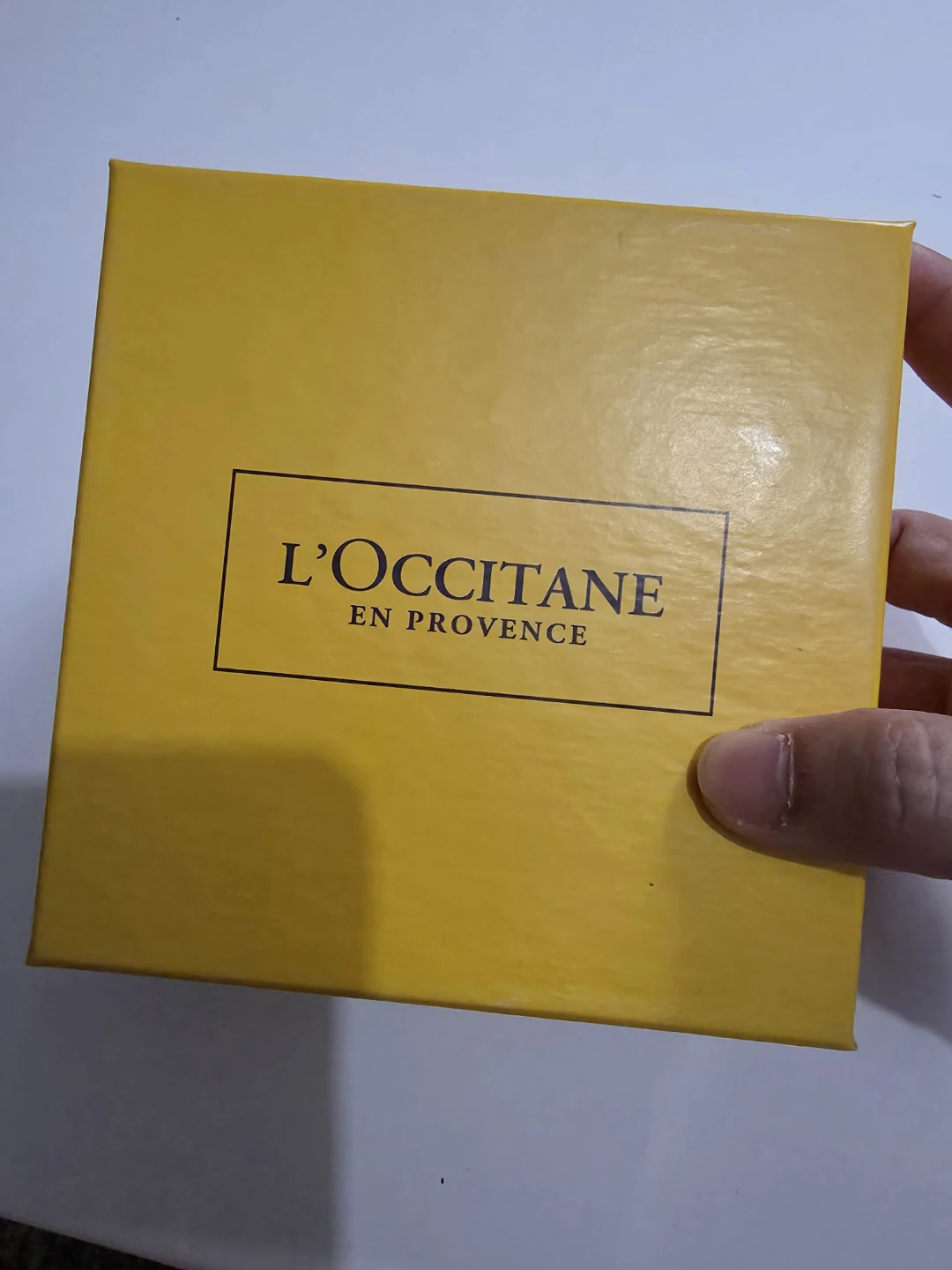 L'Occitane En Provence Yellow Gift Box ⚽️