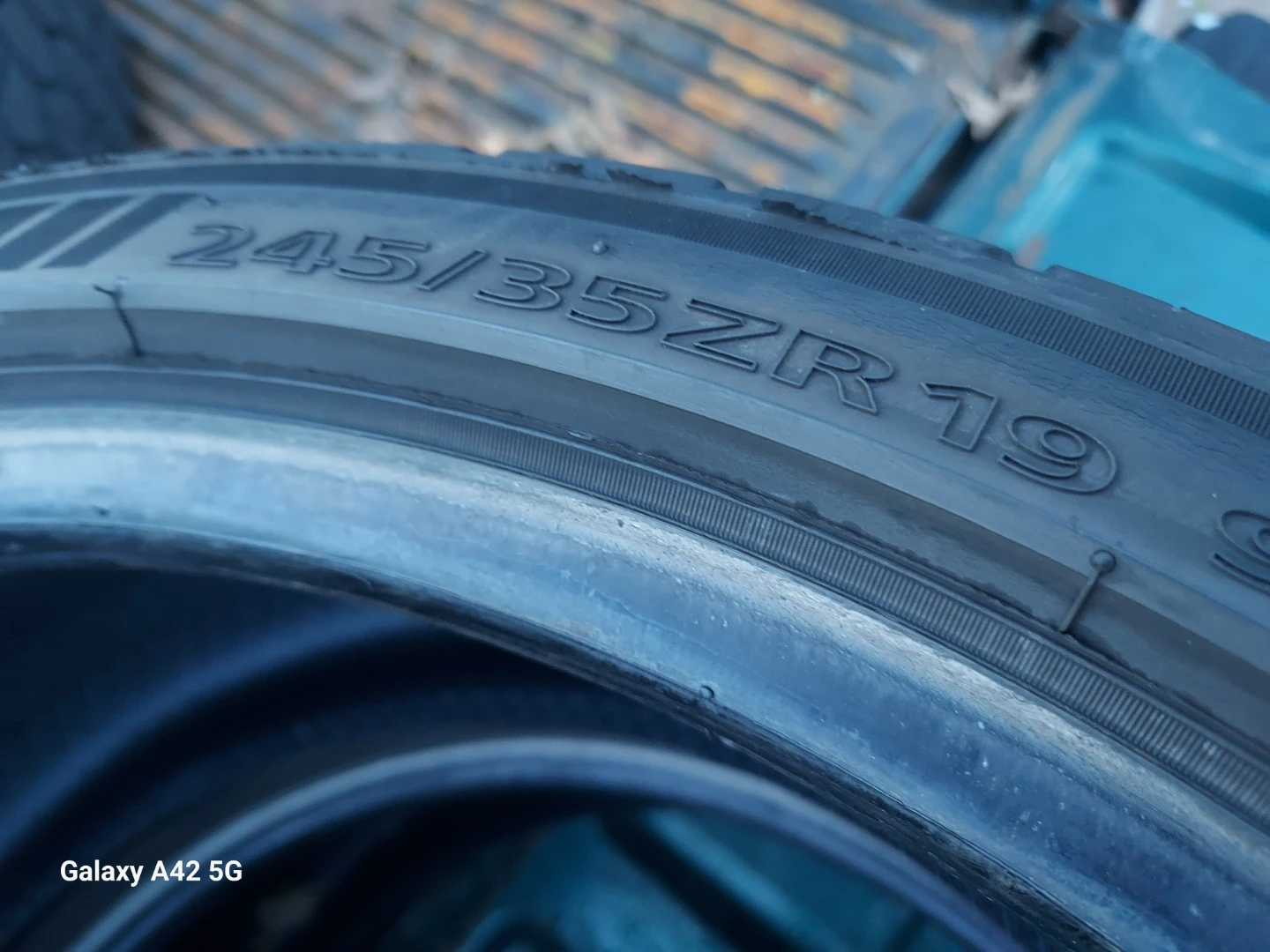 Lexani Tires 245/35ZR19 - photo 3
