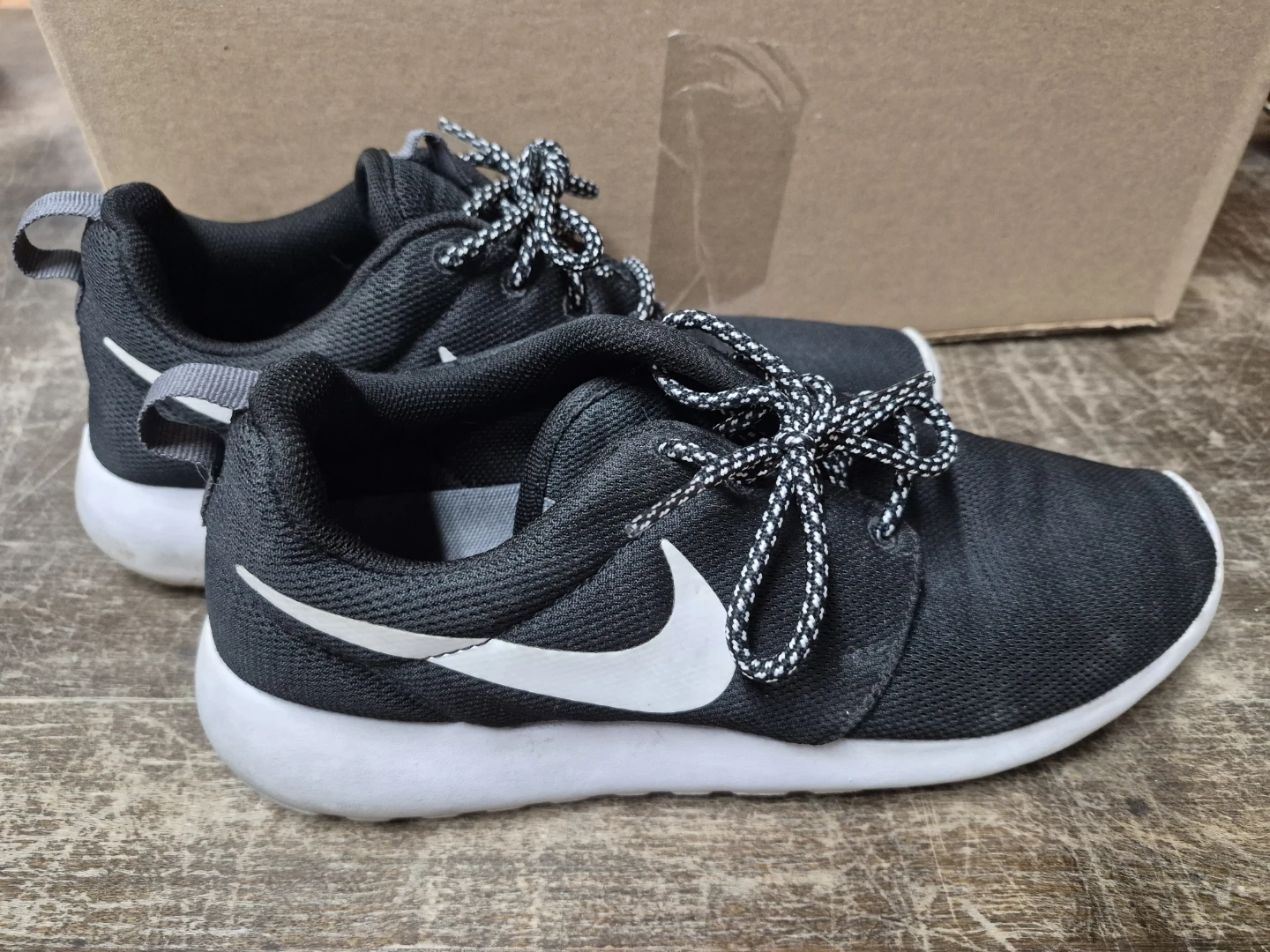 Nike Roshe Run Shoes