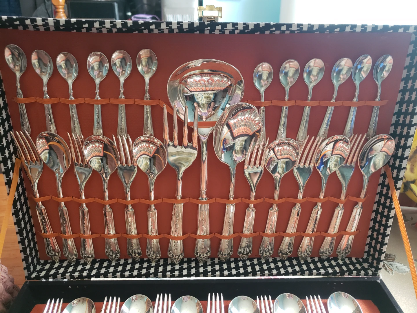 Silverware Set with Case - photo 2