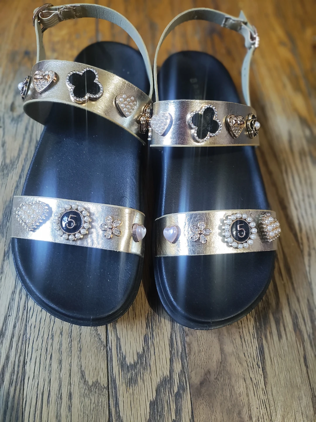 ⚽Women Gold Embellished Flat Sandals size 7 - photo 3
