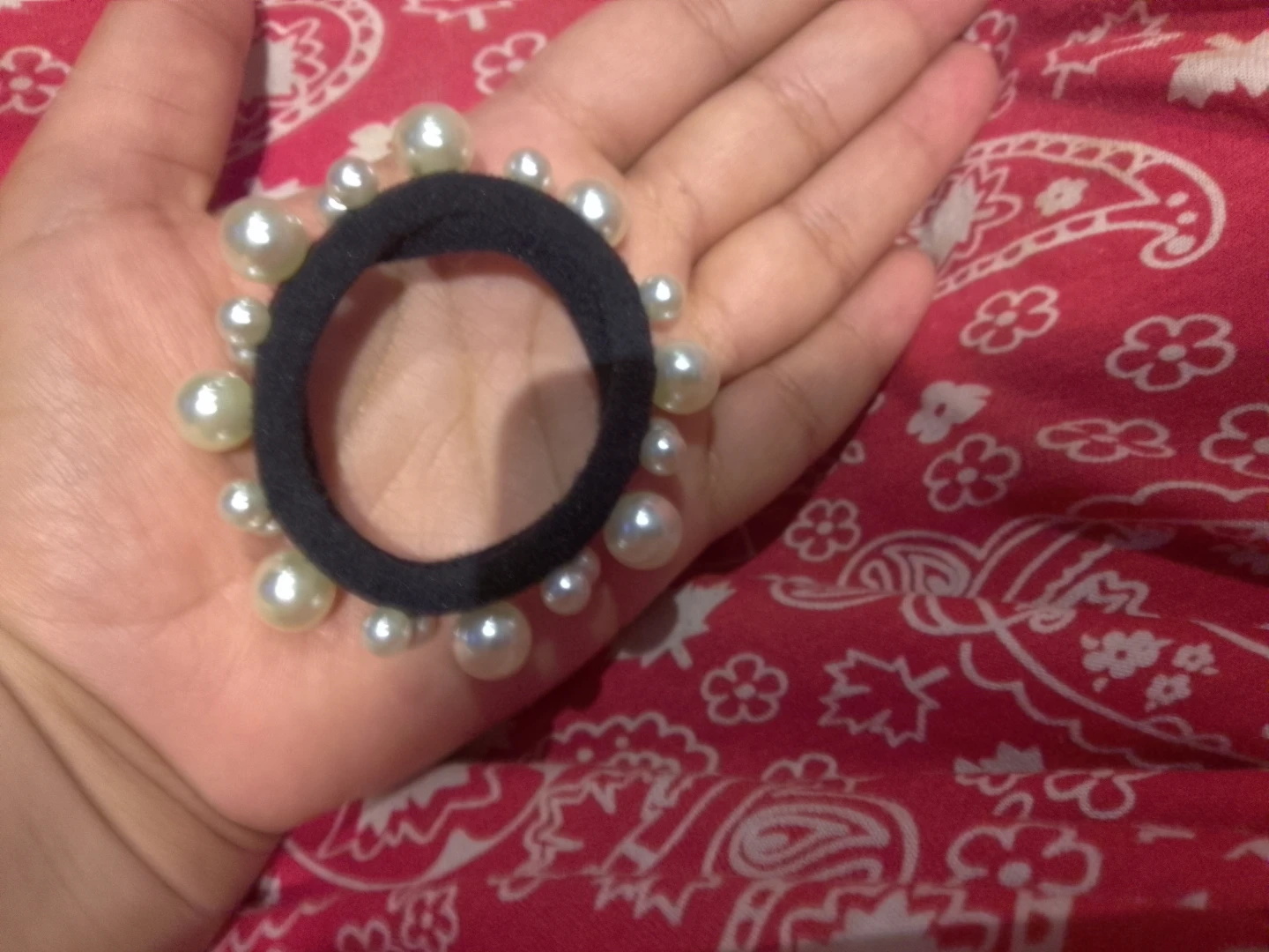 Pearl Embellished Elastic-band ⚽