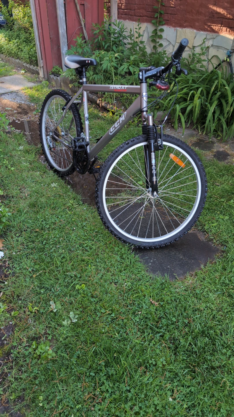 CCM Nitro XT Mountain Bike - photo 2