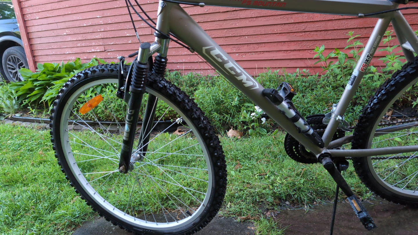 CCM Nitro XT Mountain Bike - photo 3