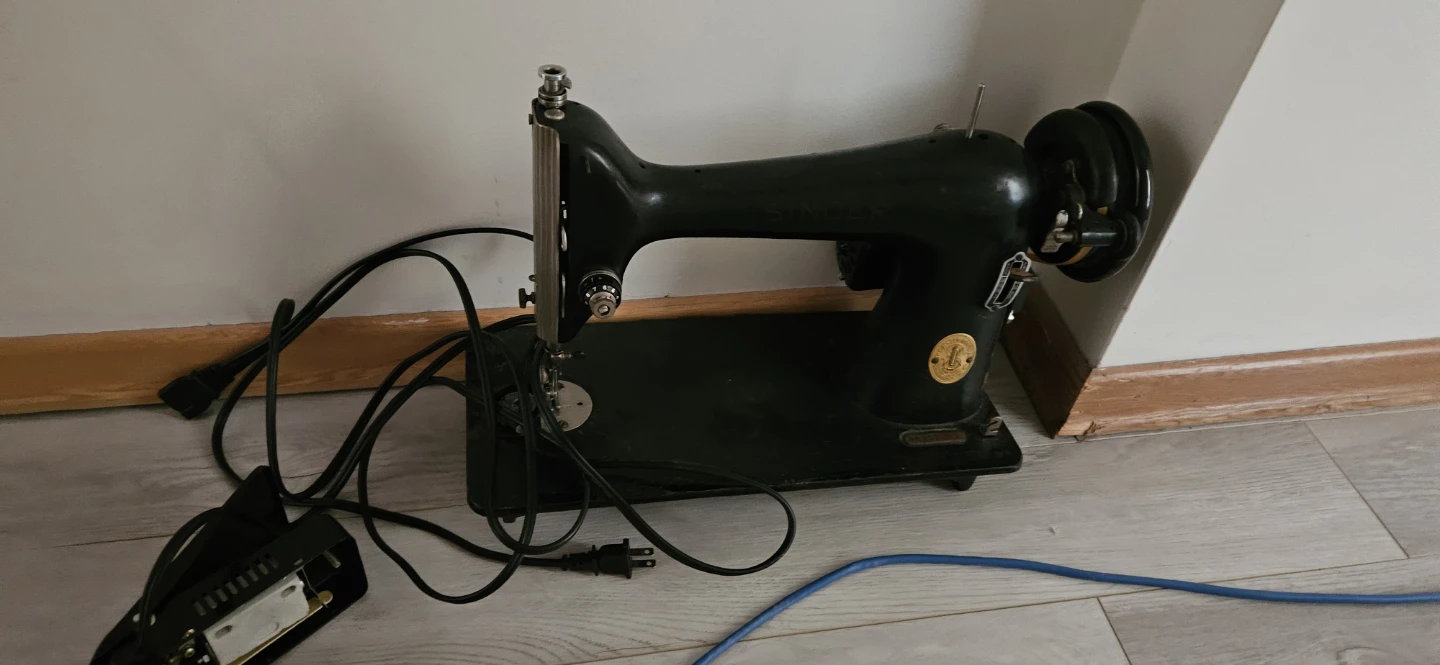 Vintage Singer Sewing Machine