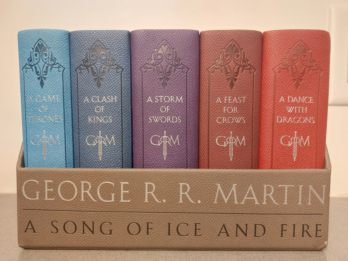 GRRM Game of Thrones / ASOIAF collectors leather bound box set