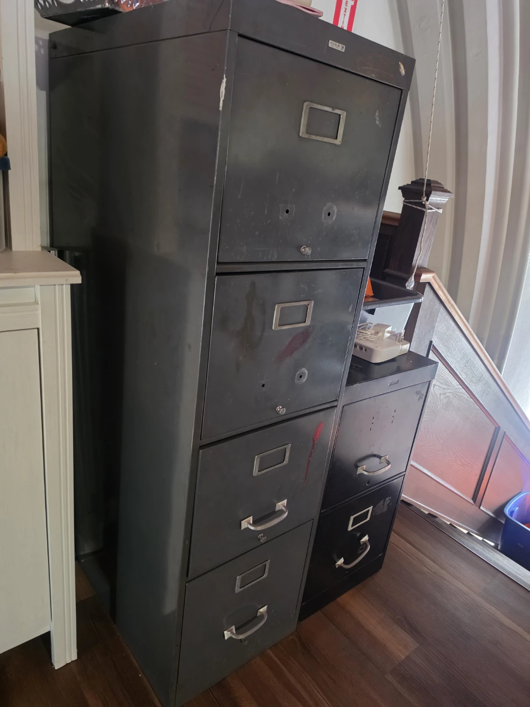 Vintage Metal 4-Drawer Filing Cabinet - photo 4