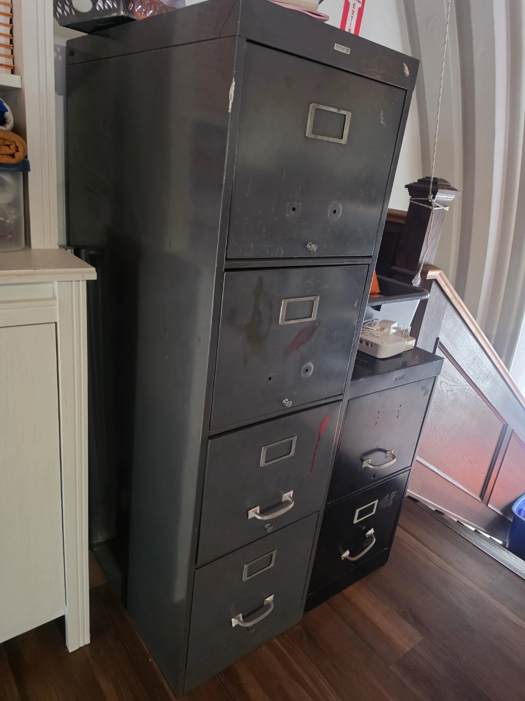 Vintage Metal 4-Drawer Filing Cabinet - photo 5