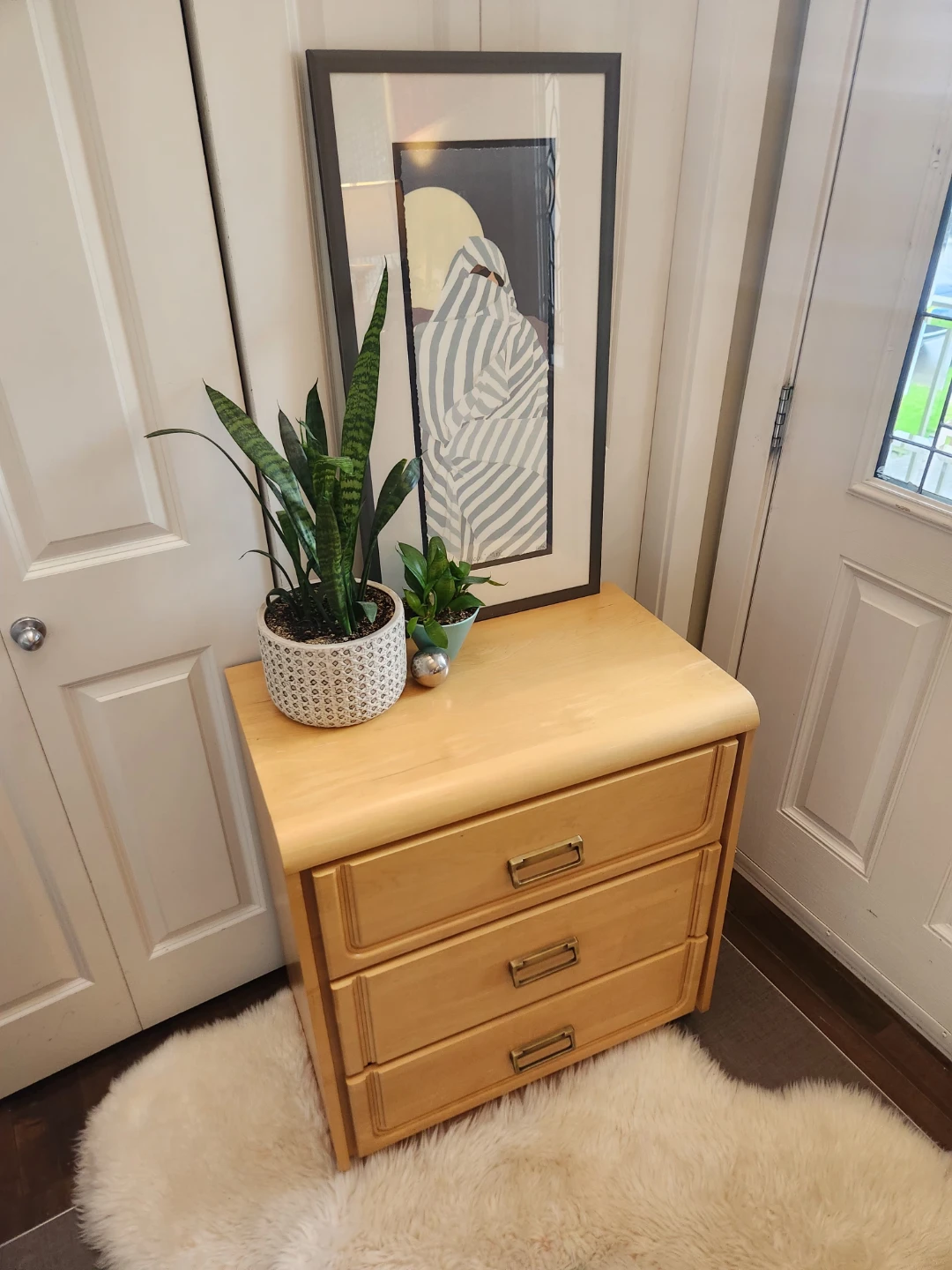 Vintage beech wood colored 3 drawer dresser - photo 5