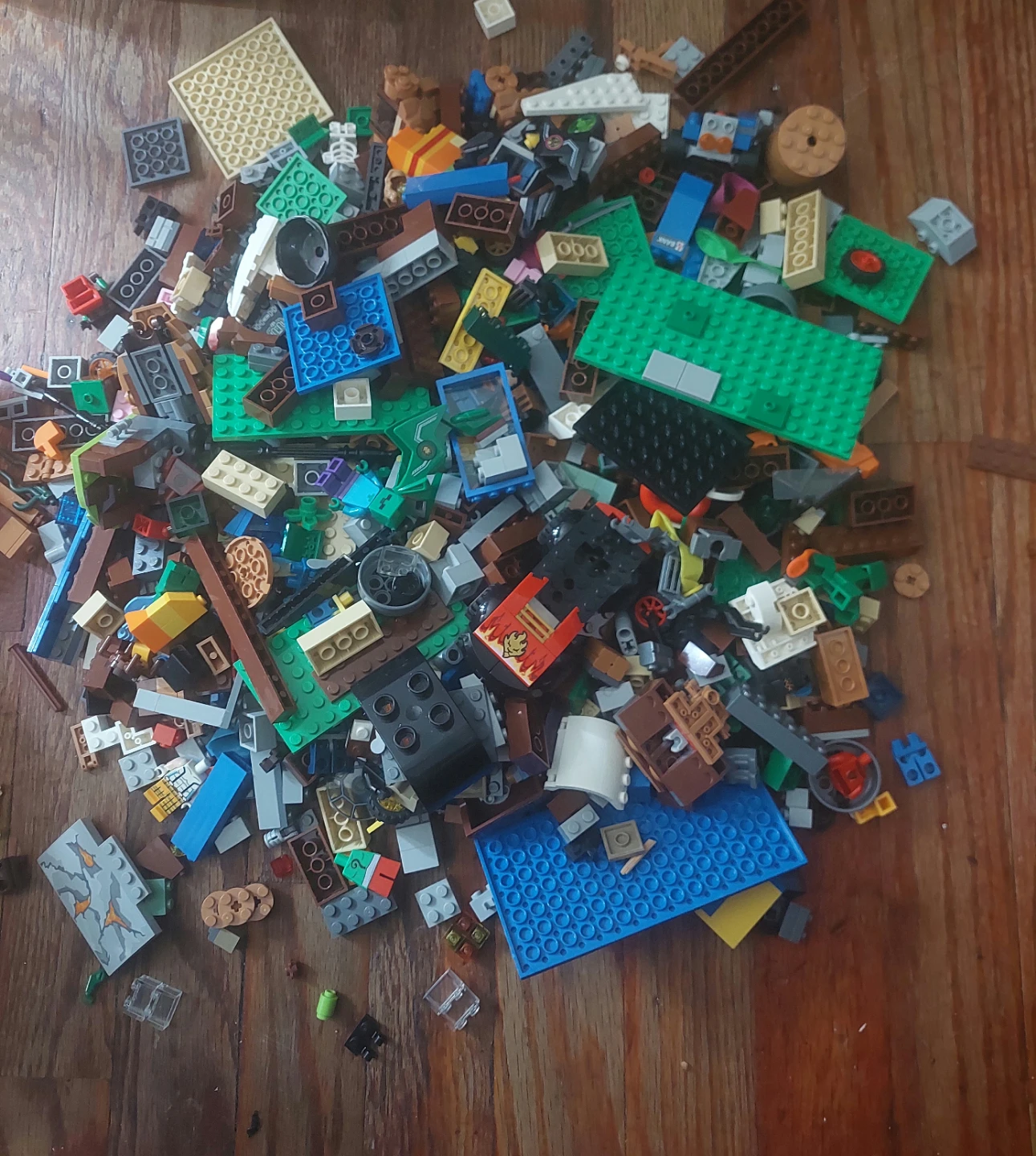 Bulk Lot of LEGO Building Bricks and Minifigures - photo 5