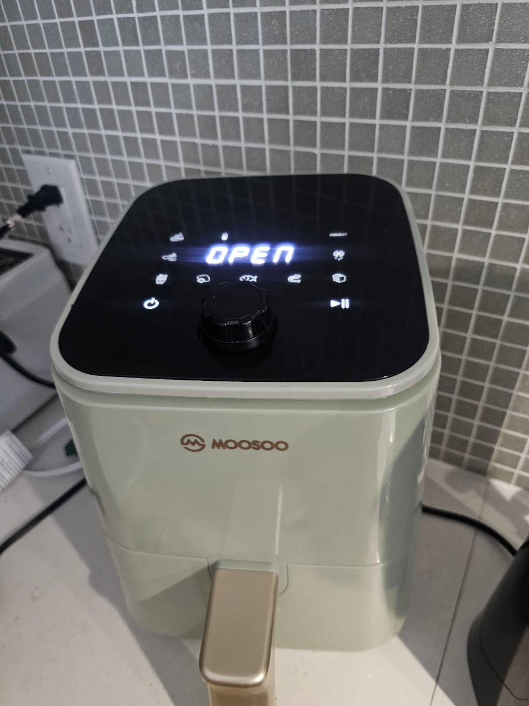 MOOSOO Air Fryer - Light Green - photo 5